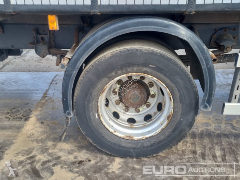 Camion Renault D18