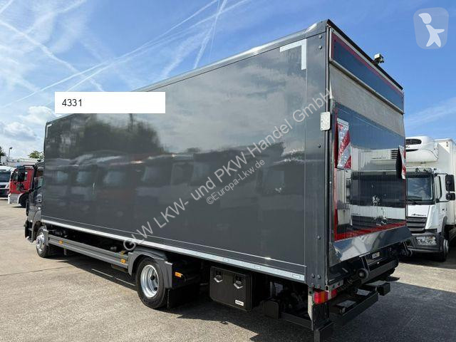 Kamion Mercedes 1018