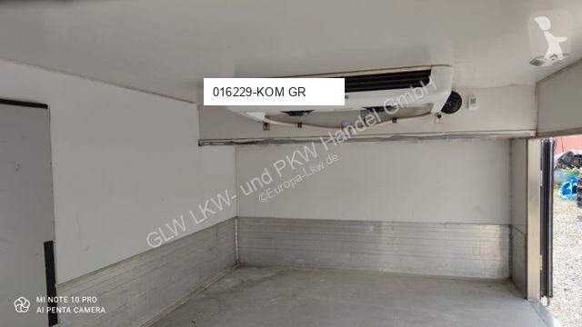 Véhicule utilitaire Volkswagen T5 Kühlkoffer...
