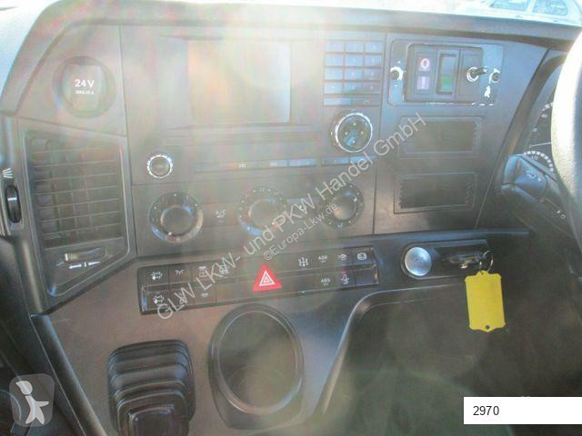 Kamion Mercedes AROCS 3243 K