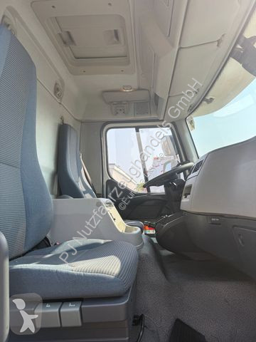 Camion Volvo FL 290