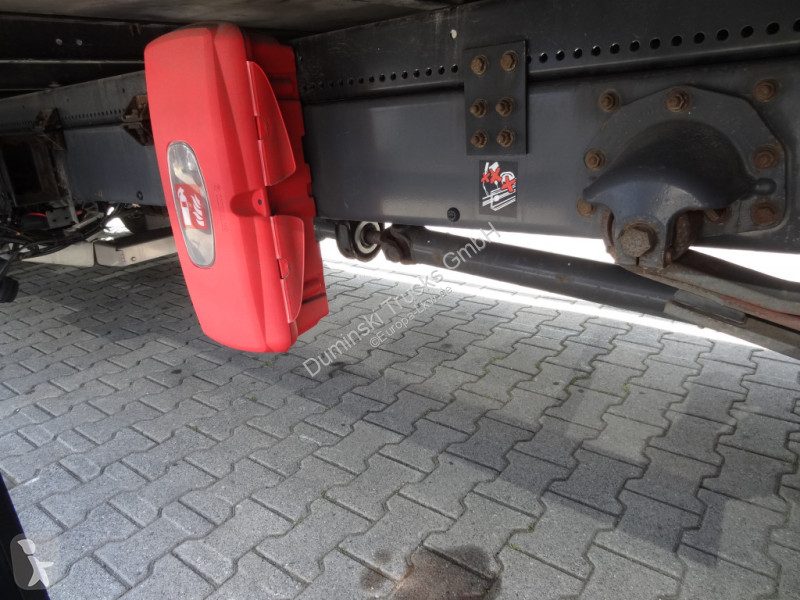Kamion Renault D10.210 7m Koffer