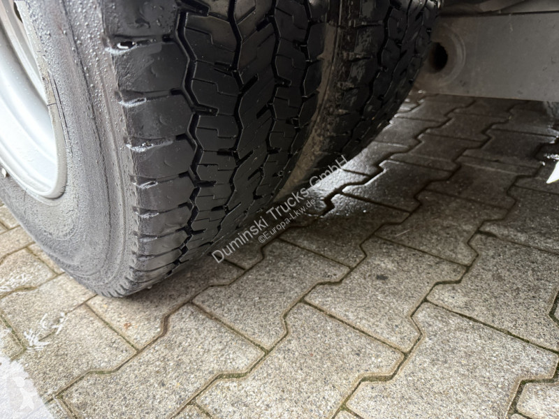 Kamion Mercedes 1227 Kran MKG 96