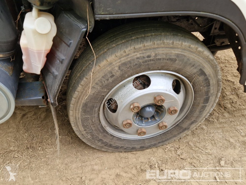 Lastbil Isuzu NQR 7