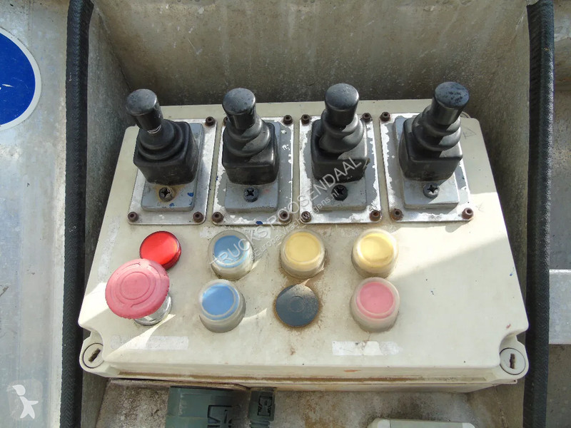 Kamion Mercedes 1832 + 32 METER + EURO 6 +...