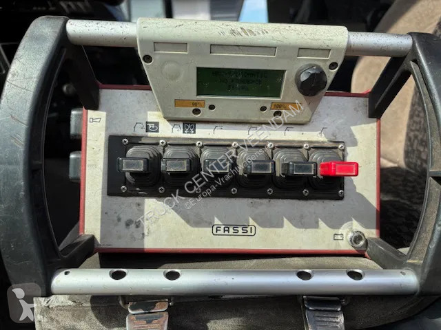 Kamion DAF 75250 4x2 Fassi F215 crane Radio...