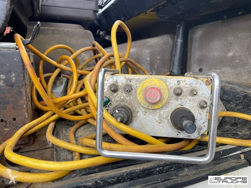 Kamion Mercedes K Full steel - Manual - V8 -...