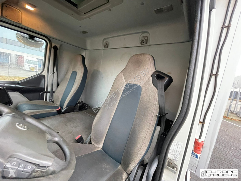 Kamion Volvo 250 Steel/Air - Automatic - Lift -...