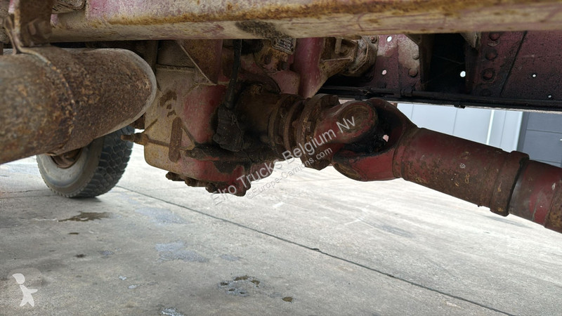 Camion Iveco 160 - 15 (GRAND PONT / LAMES / 4X4)