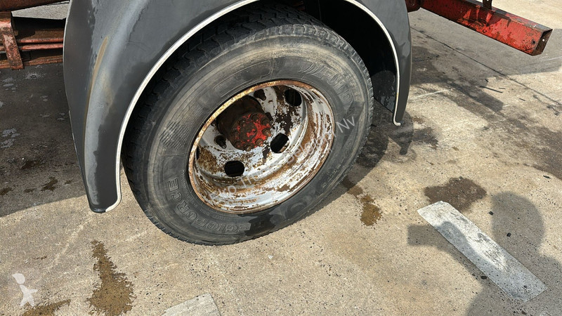Kamion Mercedes SK  (POMPE MANUELLE / MANUAL...