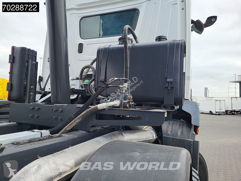 Kamion Mercedes 3243 8X4 19m3 Benne Tipper...