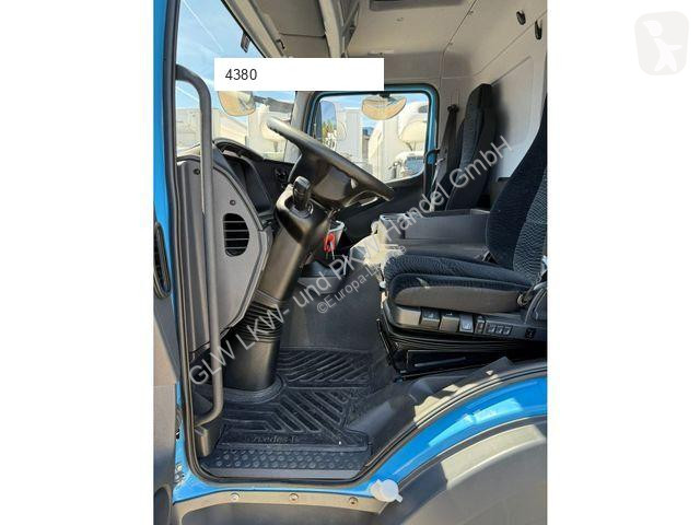 Kamion Mercedes ATEGO 1530 L Getränkekoffer...