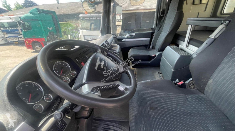 Kamion MAN 35.360 LIEBHERR 9M3 - Concrete...