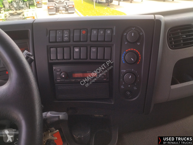 Lastbil Renault D Wide