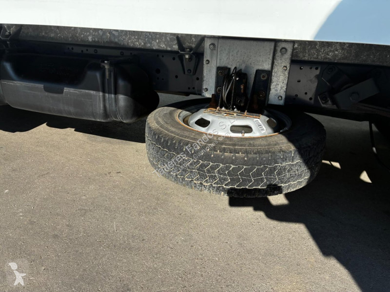 Furgoneta Iveco  35C14 20m3