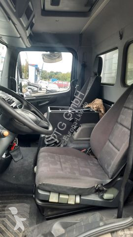 Camion Mercedes 818