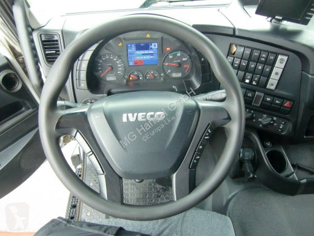 Camion Iveco Stralis AD 260 SYS Milchtankwagen,...