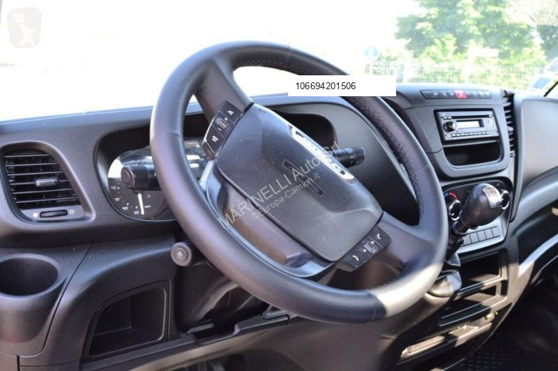Véhicule utilitaire Iveco 35C13 2.3 CASSONE...