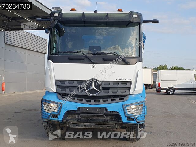 Kamion Mercedes 3243 8X4 14m3 2-side tipper...