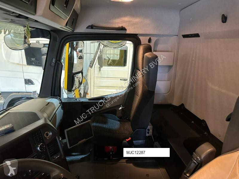 Lastbil Mercedes 16.000 L - 4 COMPARTIMENTS