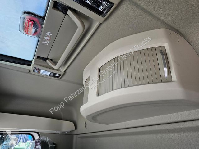 Kamion Volvo 460 8x4...