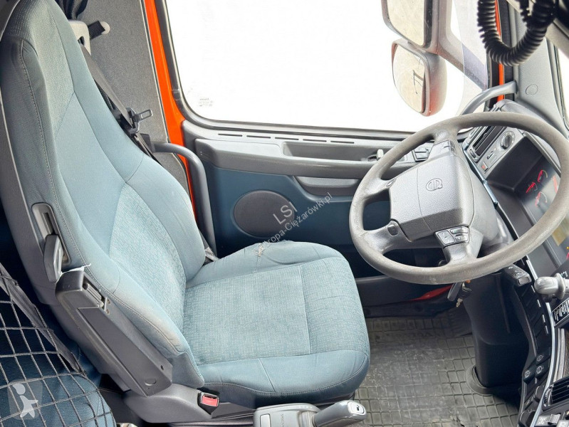 شاحنة Volvo 460 * HIAB 377 E - 7 HIPRO + FUNK *...