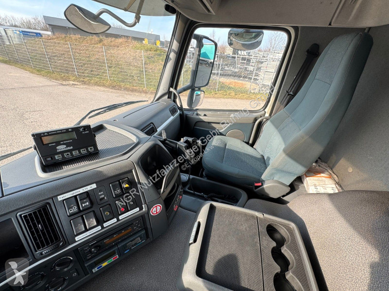 شاحنة Volvo 6X2 Kühlkoffer mit Carrier Diesel...