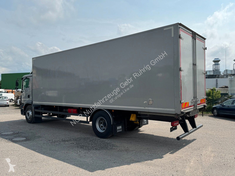 شاحنة MAN 18.290 4x2 KofferPlane | RS: 8.30m |...