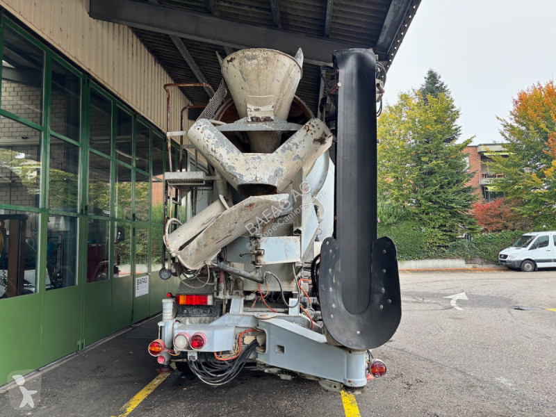 Beton Scania p124cb