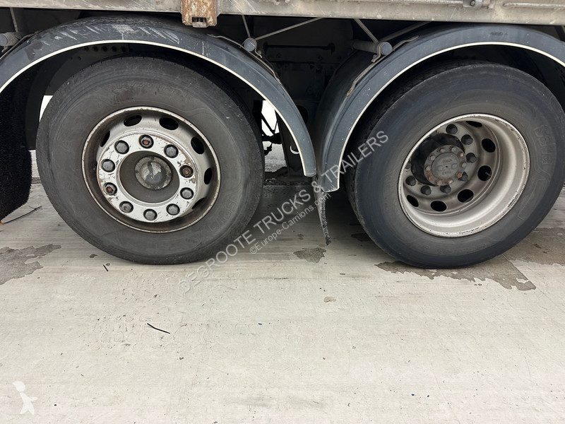 شاحنة DAF 330