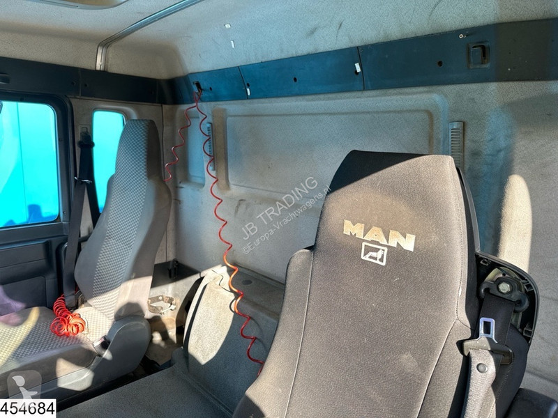 شاحنة MAN 26 390 6x4, EURO 3, Manual, Steel...