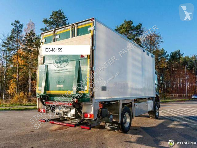 شاحنة Mercedes AROCS 1830 4x4 refrigerated camper