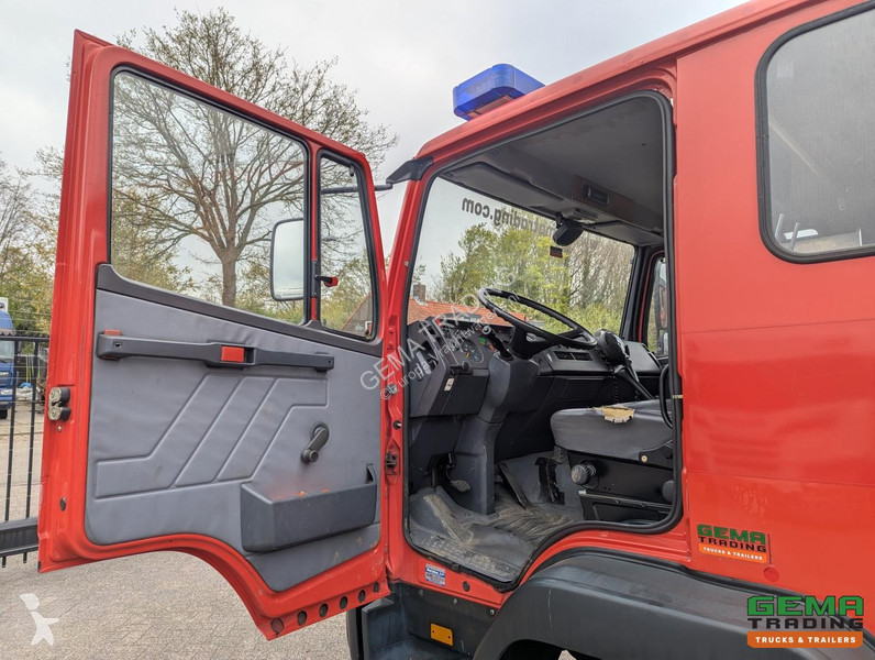 شاحنة Mercedes AF 4x4 Dubbelcab 6Cil - 9 Pers -...