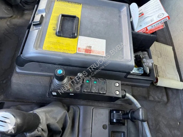 شاحنة Renault 420  420 DCI
