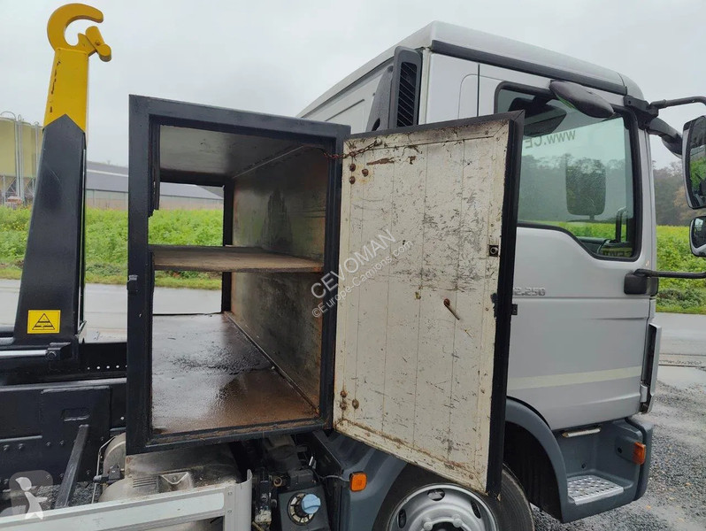 شاحنة MAN 12.250 with NEW Containersystem /...