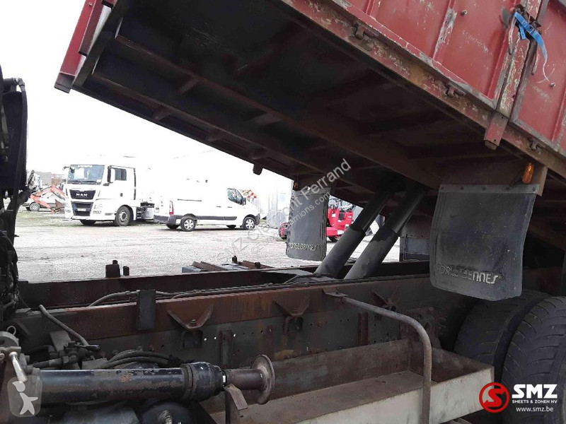 شاحنة Renault 370