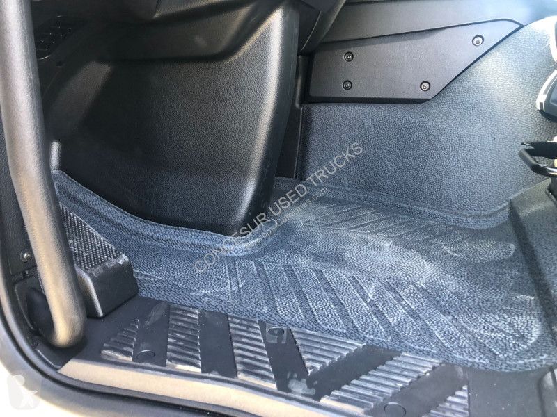 شاحنة Mercedes  1830 LS