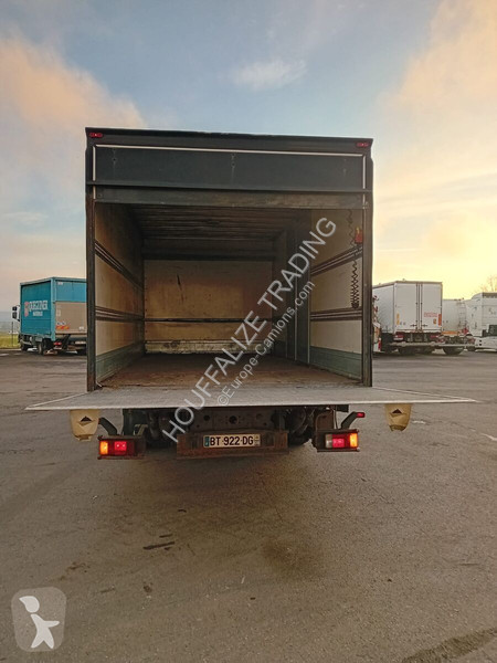 شاحنة Iveco