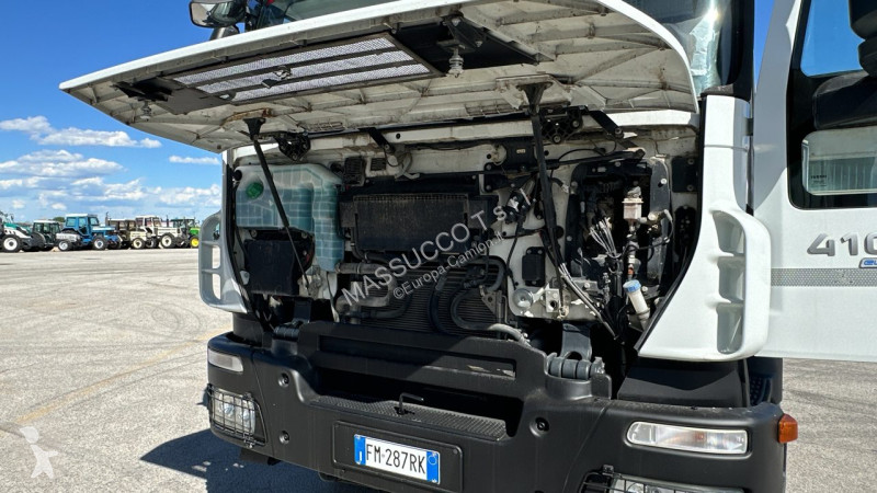 Vrachtwagen Iveco 410