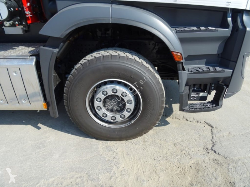 شاحنة Mercedes 3348K - 6X4