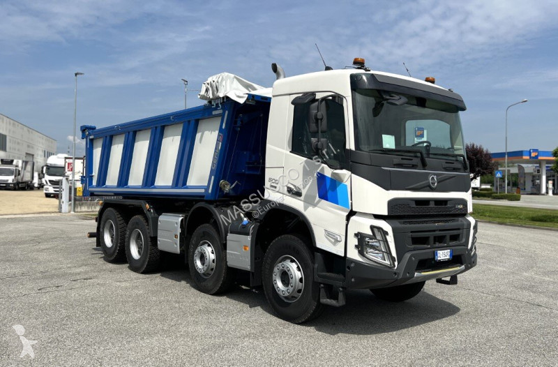 شاحنة Volvo FMX 500  8X4