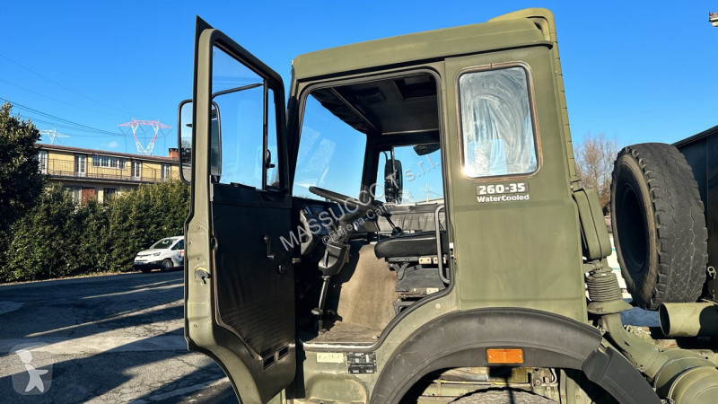 شاحنة Iveco 6x4