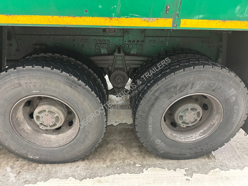 شاحنة Volvo 420 - 8x4