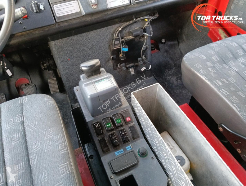 شاحنة Mercedes U 5000 4x4 - (type 437.4) 4000...