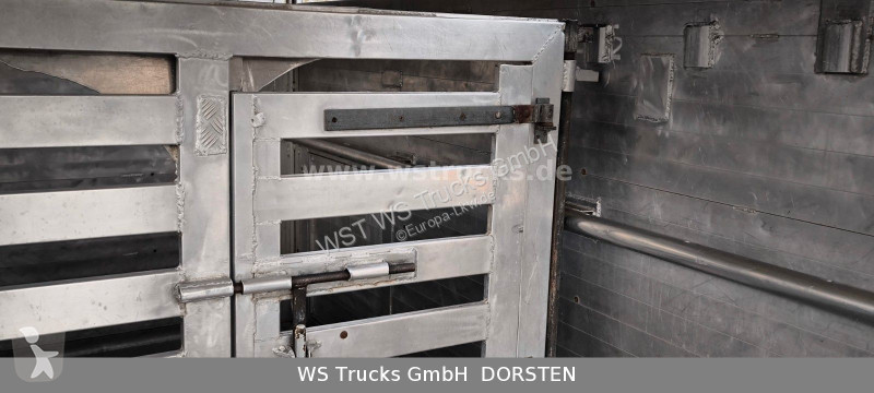 Camión Mercedes 1223 1 Stock Hohe Gitter...