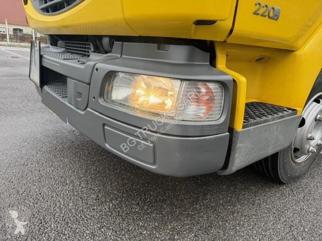 شاحنة Renault 220 DXI
