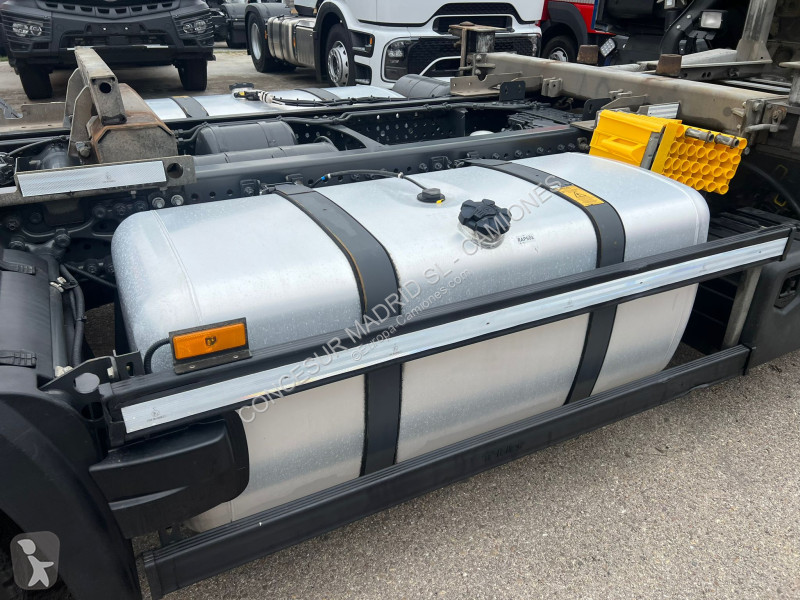 شاحنة Mercedes  2553 L BDF