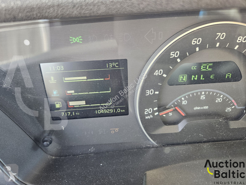 Kamión Volvo 420