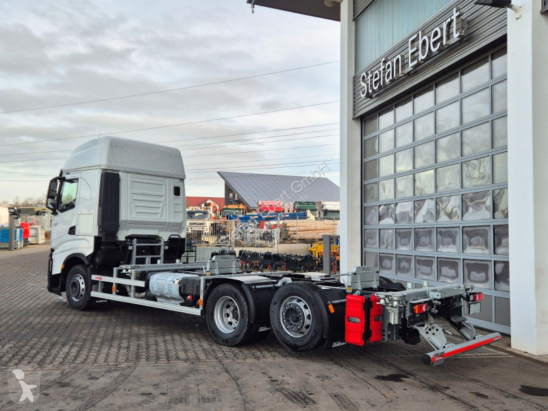 شاحنة Iveco S-Way AS260S50Y/FS CM 6x2 BDF