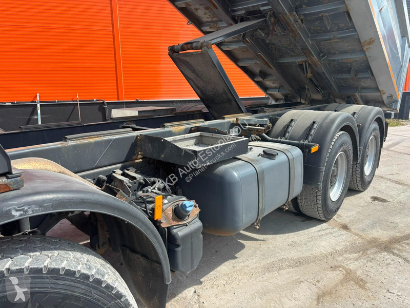 شاحنة Mercedes 3251 8x4 BOX L=6155 mm